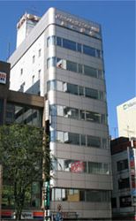 最寄駅とセンターの写真