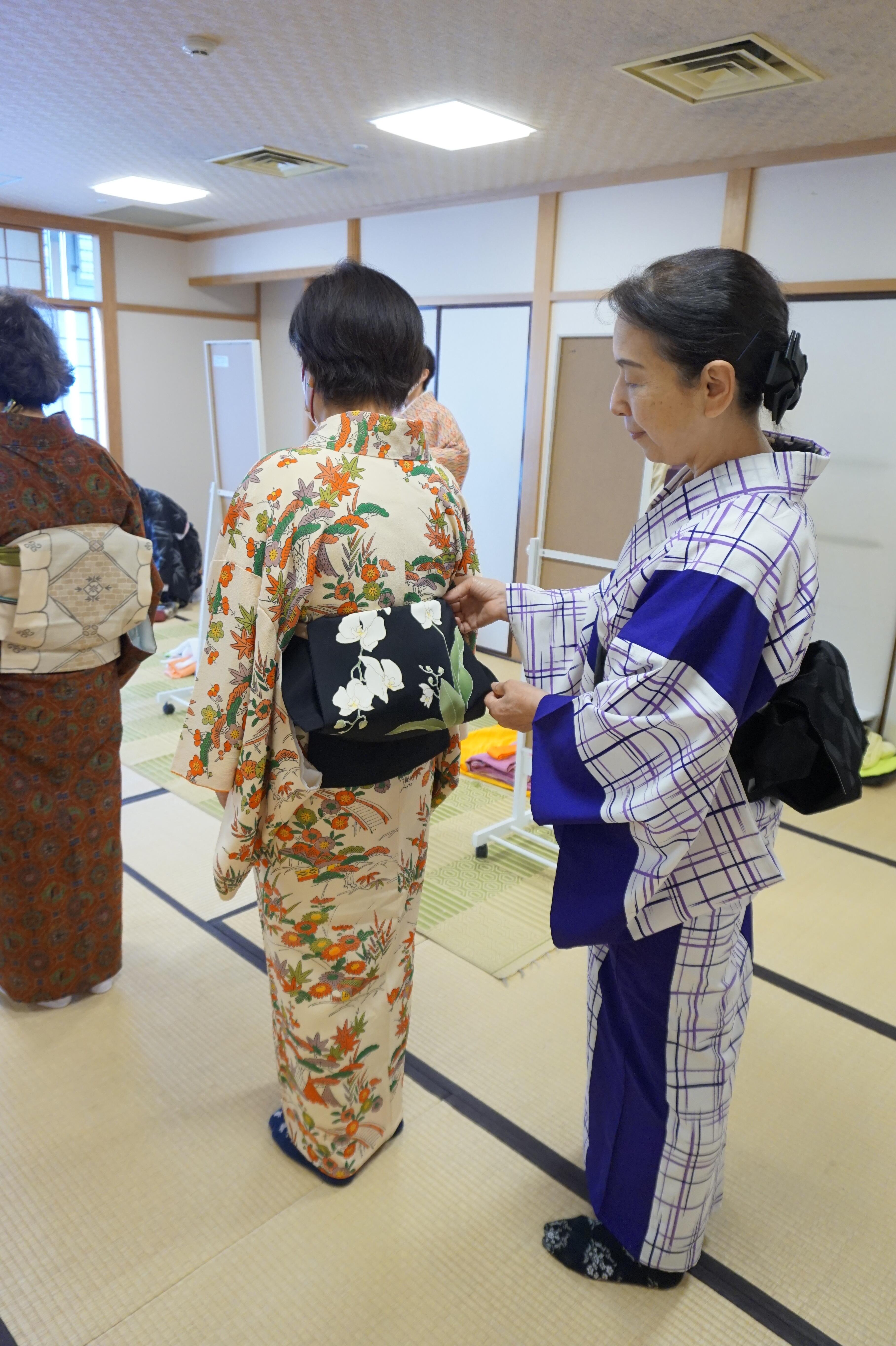 251ゆかたの着付け　伊藤.JPG
