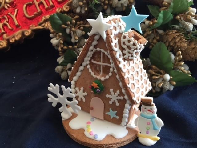 1面追加　クリスマス・ジンジャークッキーで作るお菓子の家.jpg