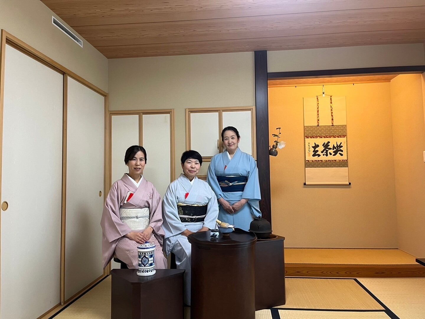 初めての茶道・裏千家立礼式 | よみうりカルチャー柏
