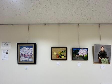 楽しい油絵 廊下展2.jpg