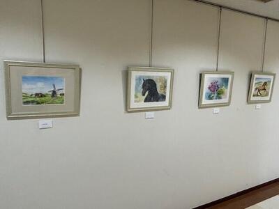 平野先生廊下展1.jpg